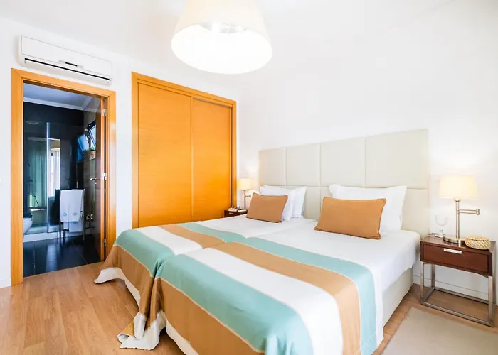 Novochoro - Small Garden By Dreamvillasalbufeira *